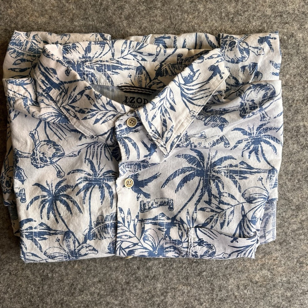IZOD Button Up Shirt Mens XL White Blue‎ Beachy Hawaiian Saltwater Skulls